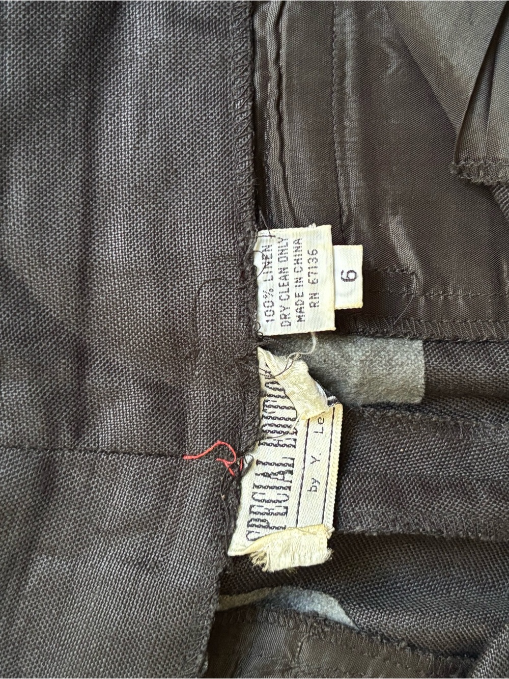 Vintage High-Waisted 100% Linen Shorts - Picture 5 of 12